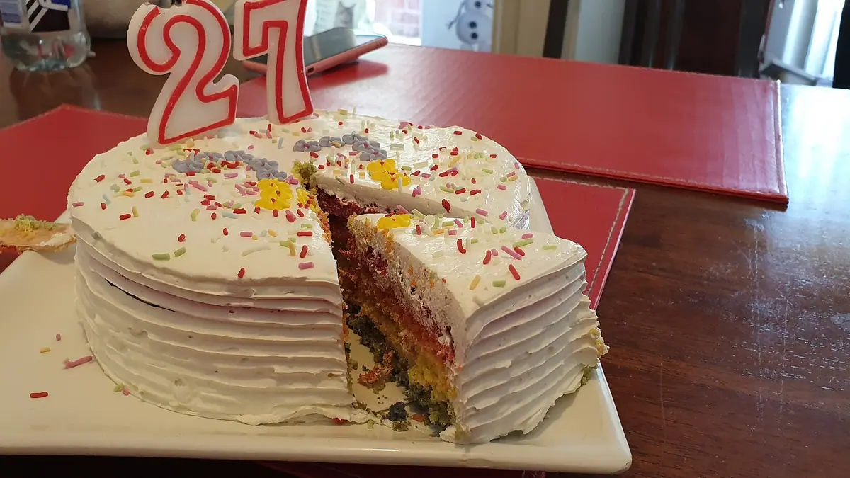 Net's Café – cake shop in Ness, Neston